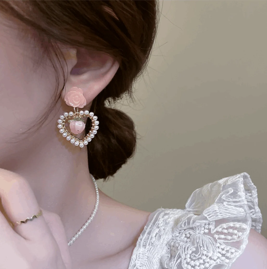 Beautiful Rose Strawberry Pearl Earrings - Image 6
