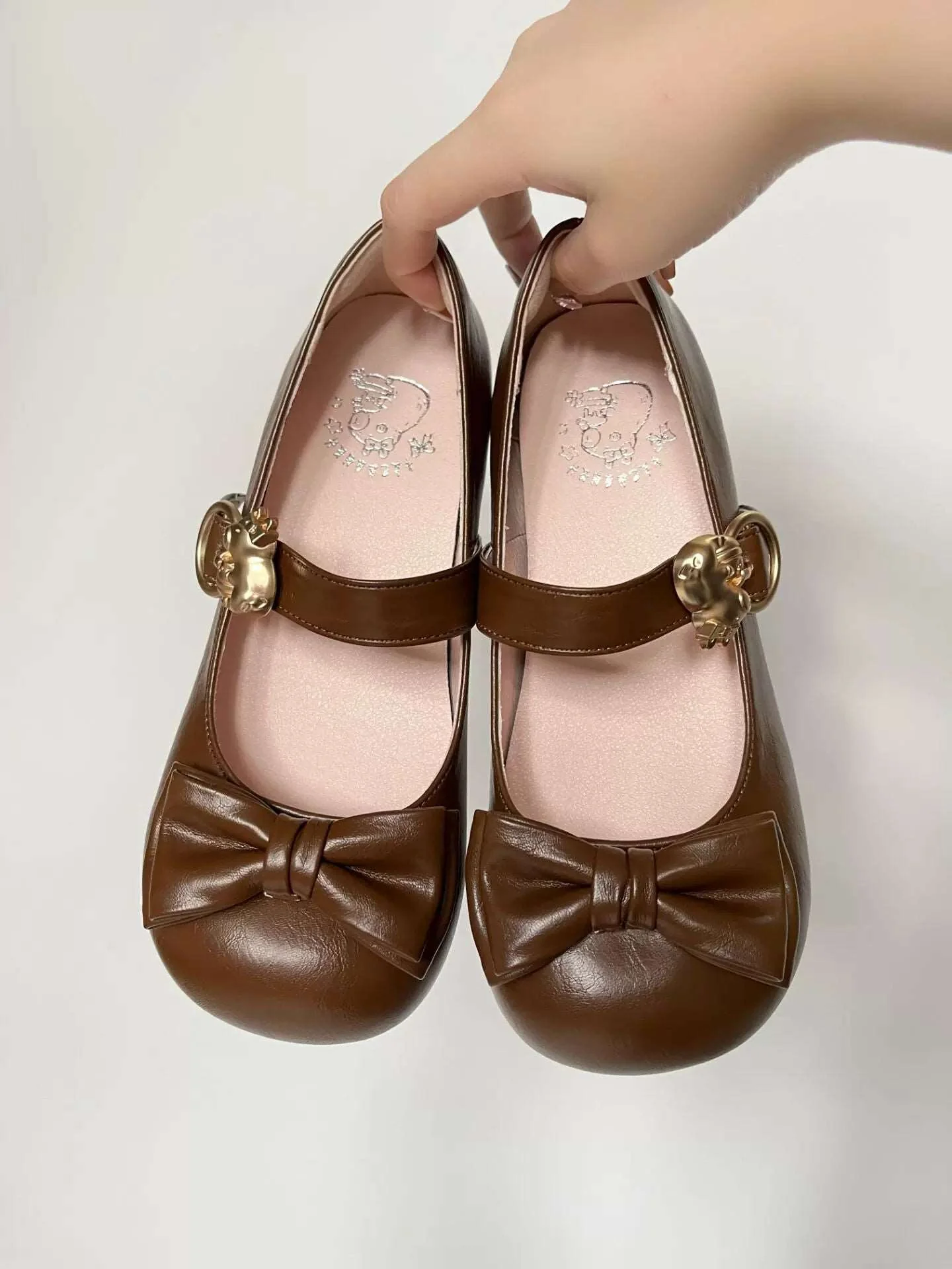 Capybara Lolita Low Heels Mary Jane Shoes - Image 7