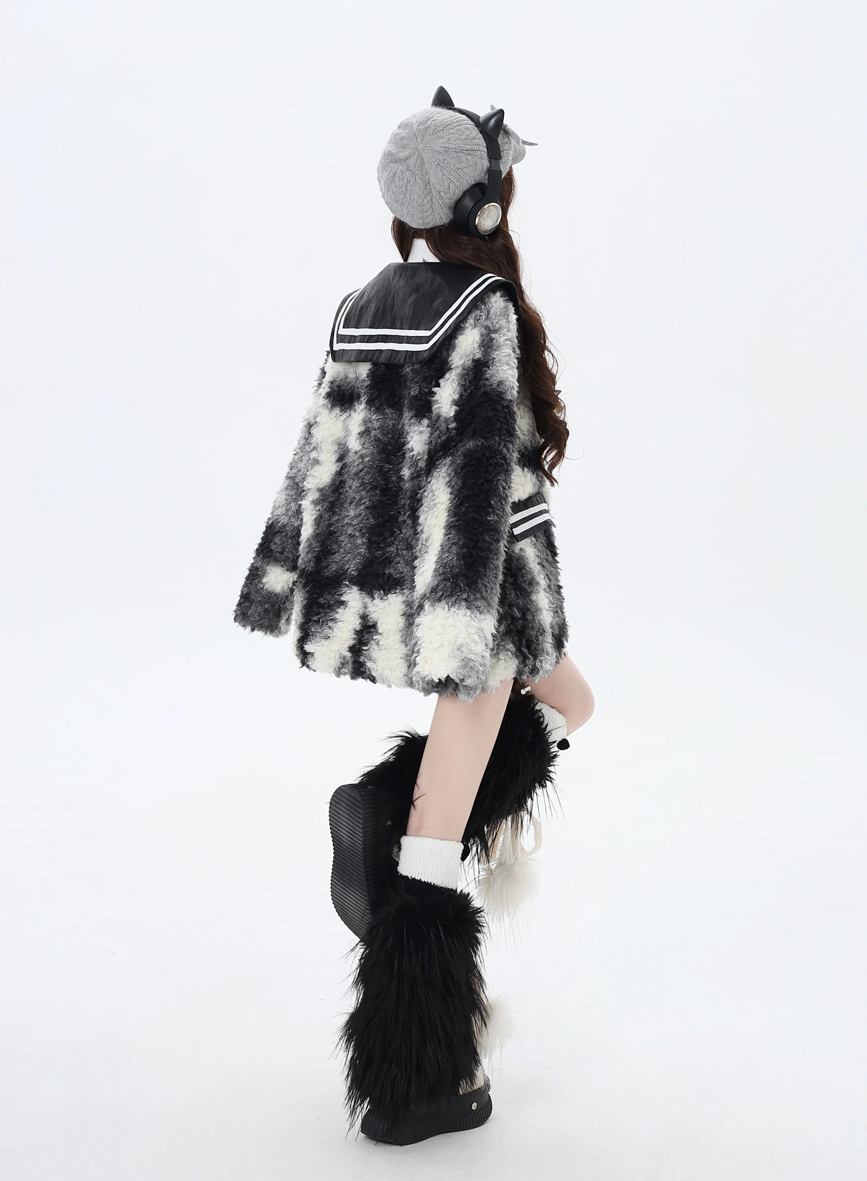 Crazy Girl Black & White Sailor Collar Fleece Plush Jacket - Image 3