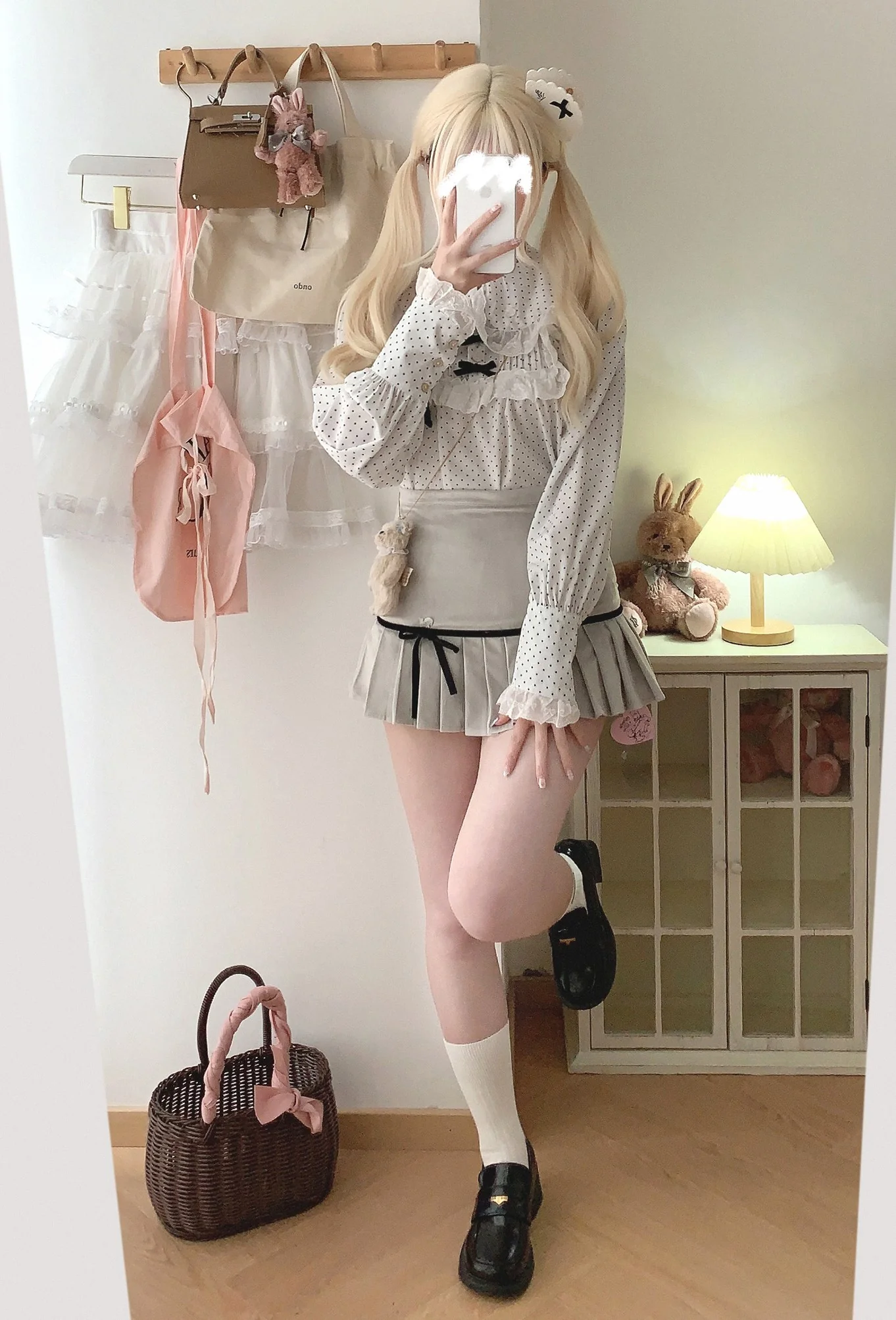 Dormir Doll Fritillaria White & Gray Bow Coquette Pleated Mini Skirt - Image 6