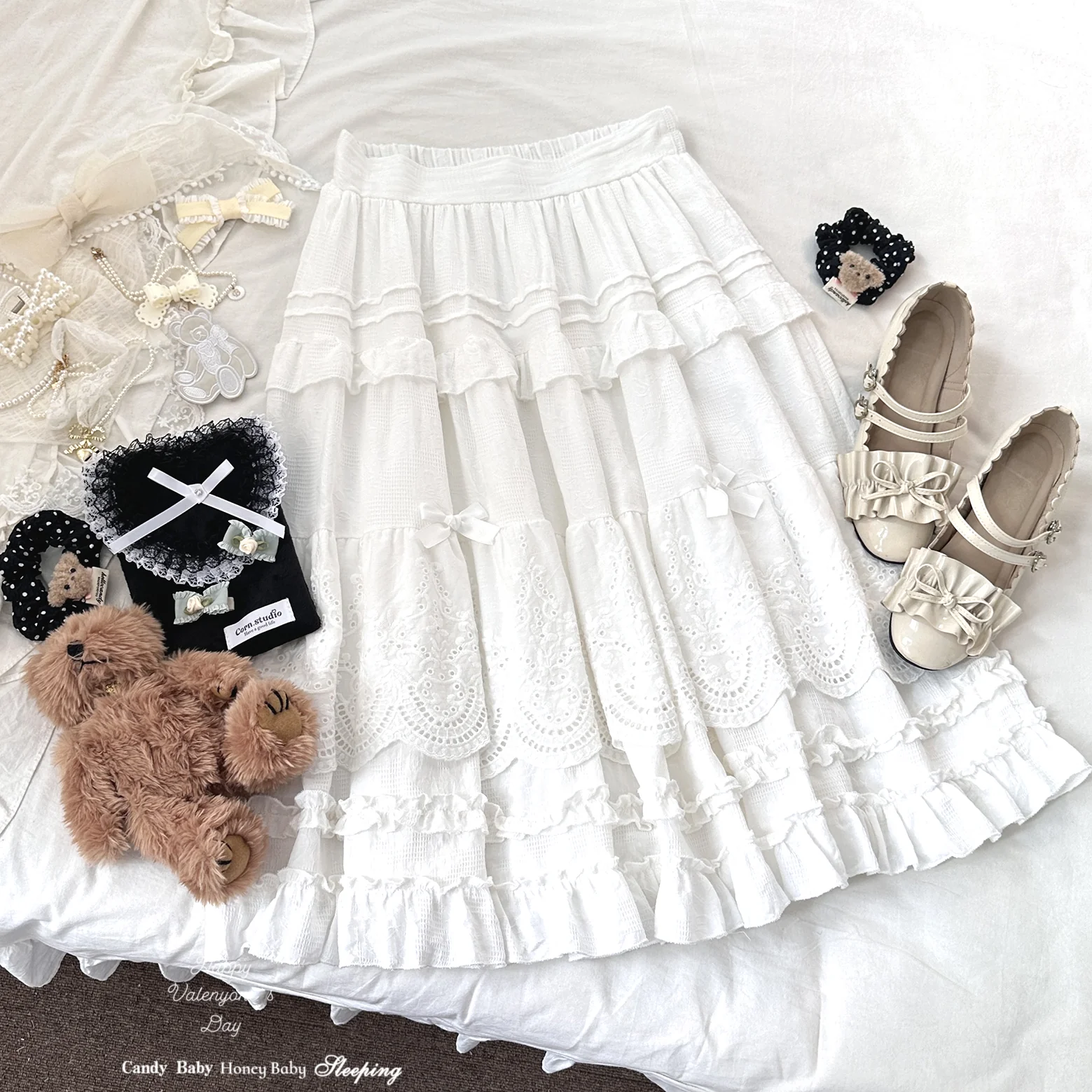 Dormir Doll Wild Spring White Cream Pink Green Long Skirt - Image 2