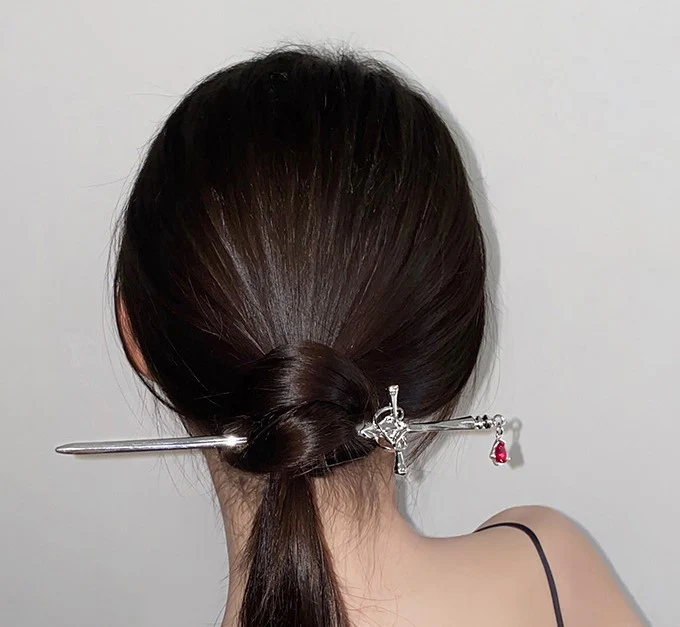Fantasy Gothic Ancient Sword Girl Silver Red Metal Hairpin Clip Hair Accessories - Image 2