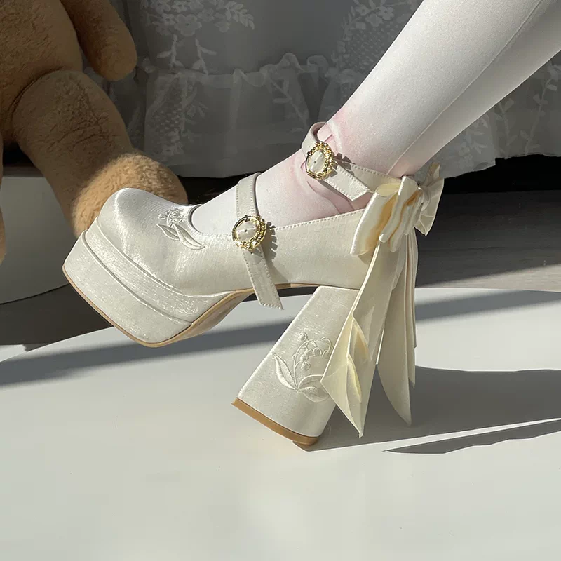 Floating Dream Lily of the Valley High Heels Shoes - Image 3