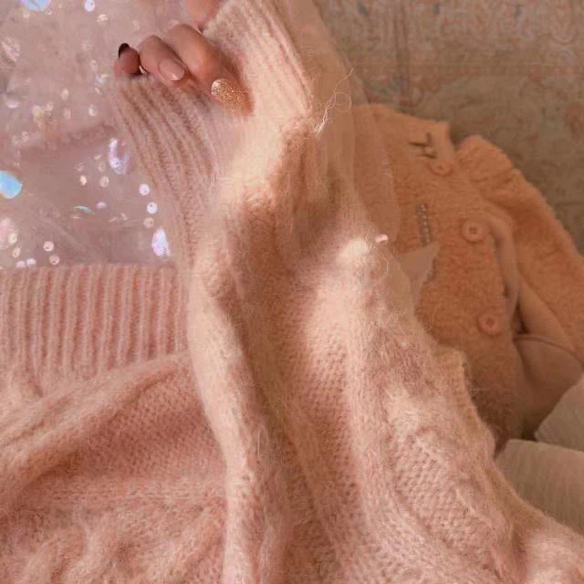 Mink Yellow Cream Pink Loose Sweater - Image 5