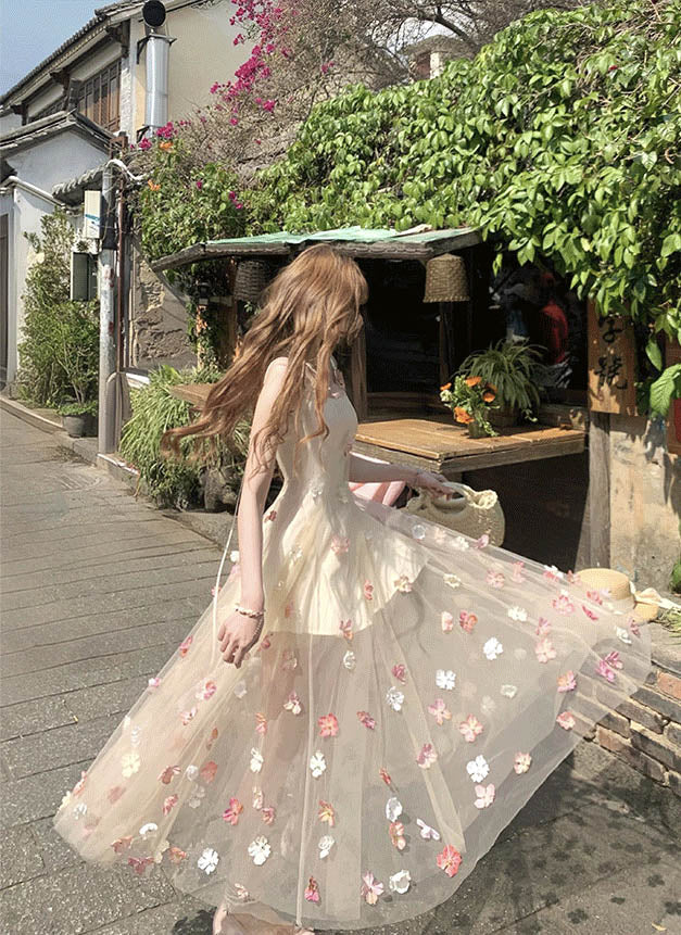 Monet Garden Floral Sundress - Image 5