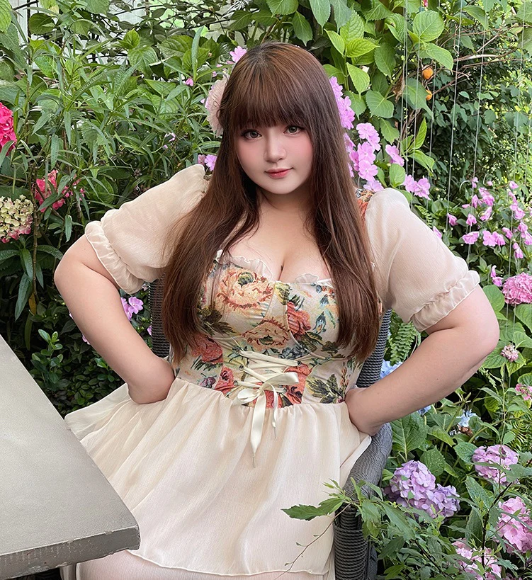 Plus Size Roca Retro Floral One Piece Puff Sleeve Swimsuit - Image 2