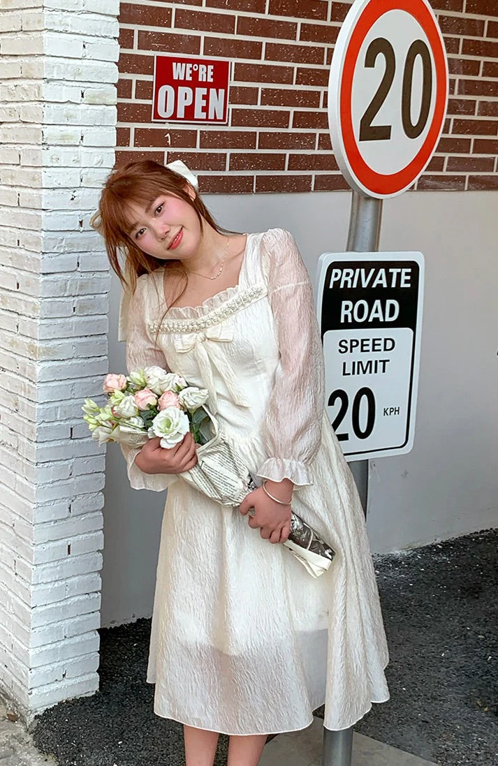 Plus Size Women Vintage Glow Lace Bow Princess White Dress - Image 4
