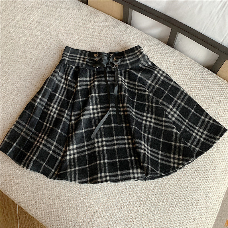 Plus Size Gray & Red High Waist Strap Black Tartan Pattern Umbrella Skirt - Image 8