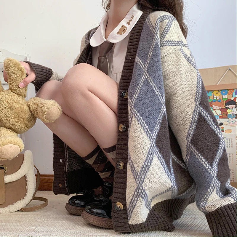 Rhombus Diamond Pattern Brown Cozy Autumn Winter Knit Cardigan - Image 4