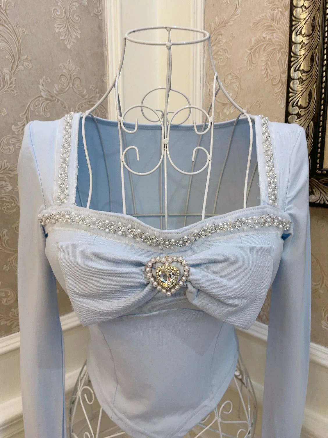 Sweetheart Princess Luxurious Beads White Black Blue Top - Image 9