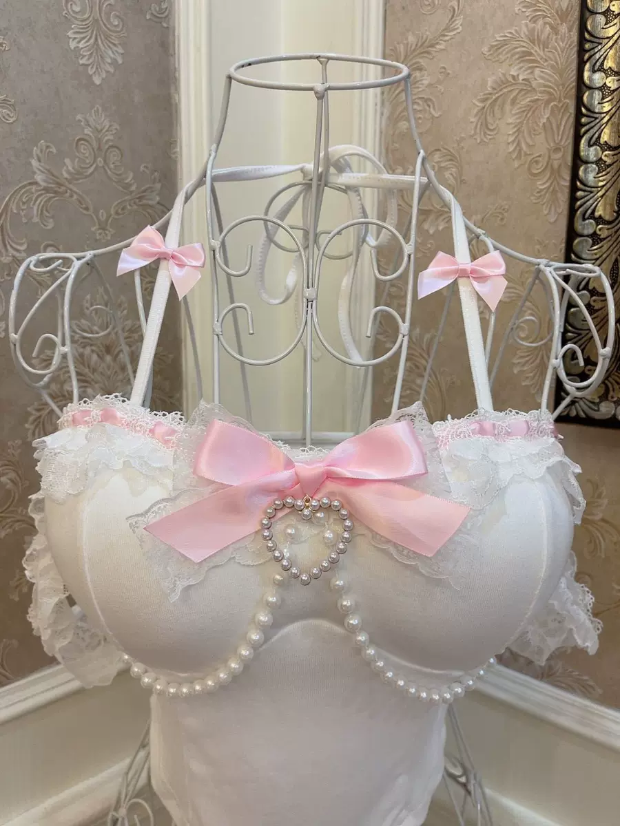Sweetheart Princess Pearl White Camisole Top - Image 5