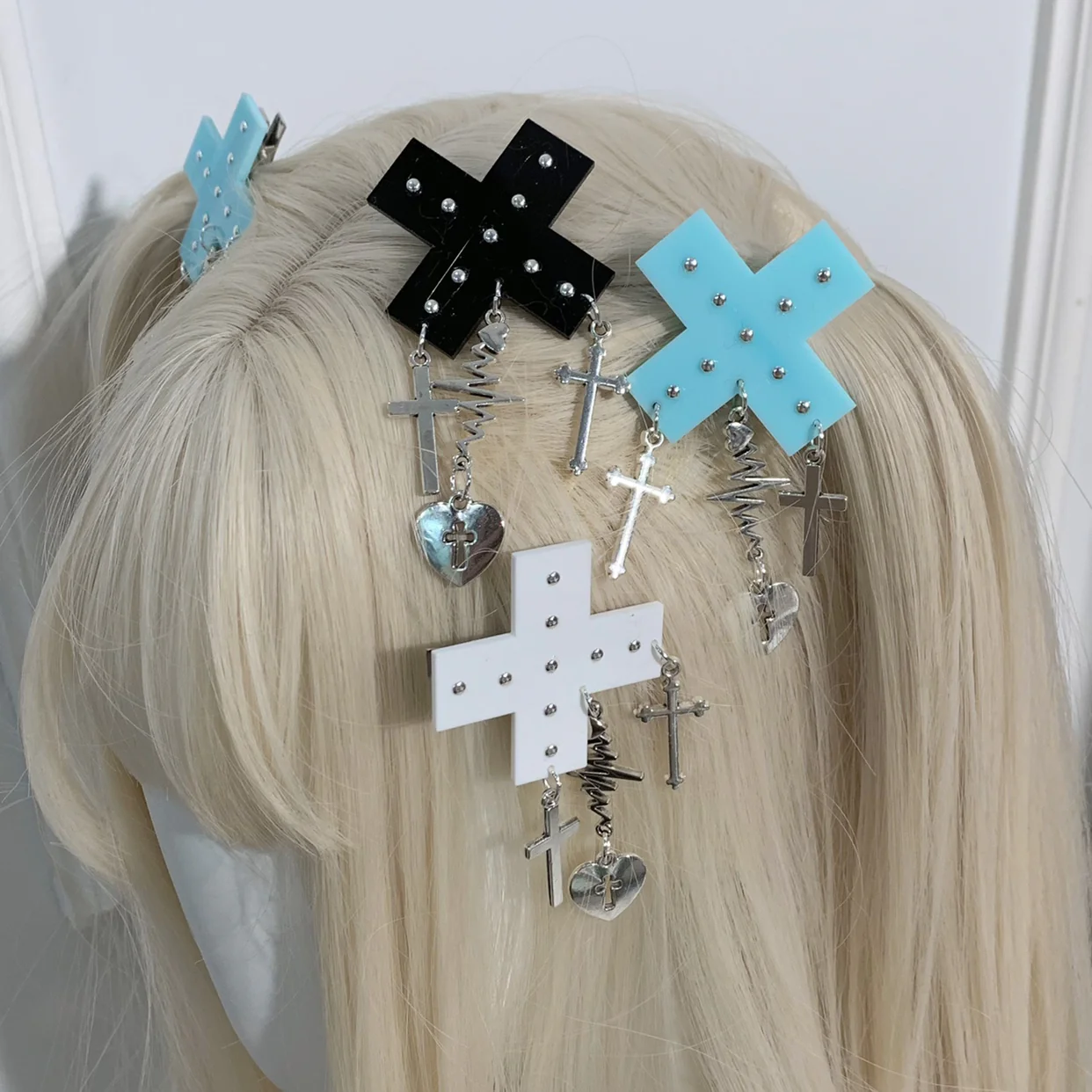 Y2K Goth Punk Cross Hair Clip Hair Accessories - Image 4