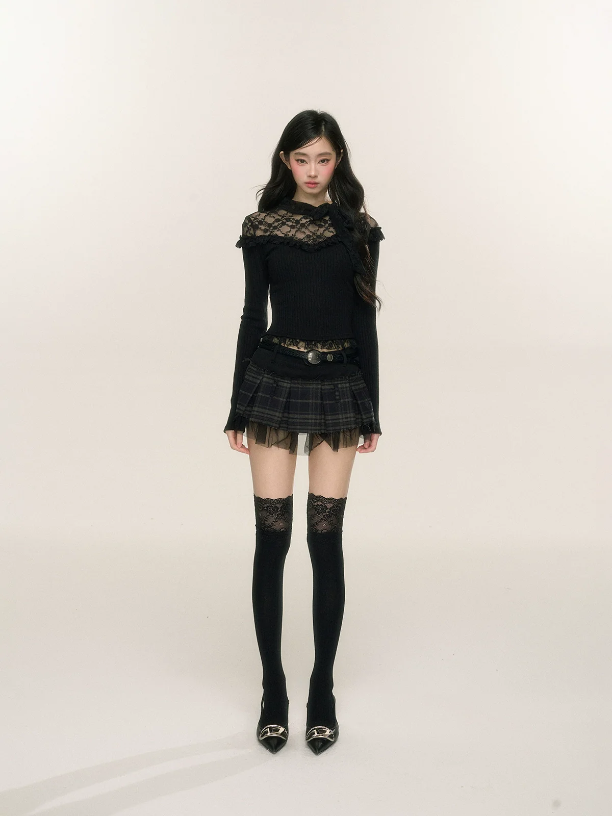 Young Eyes Lace Sniper White Black Knit Top - Image 6